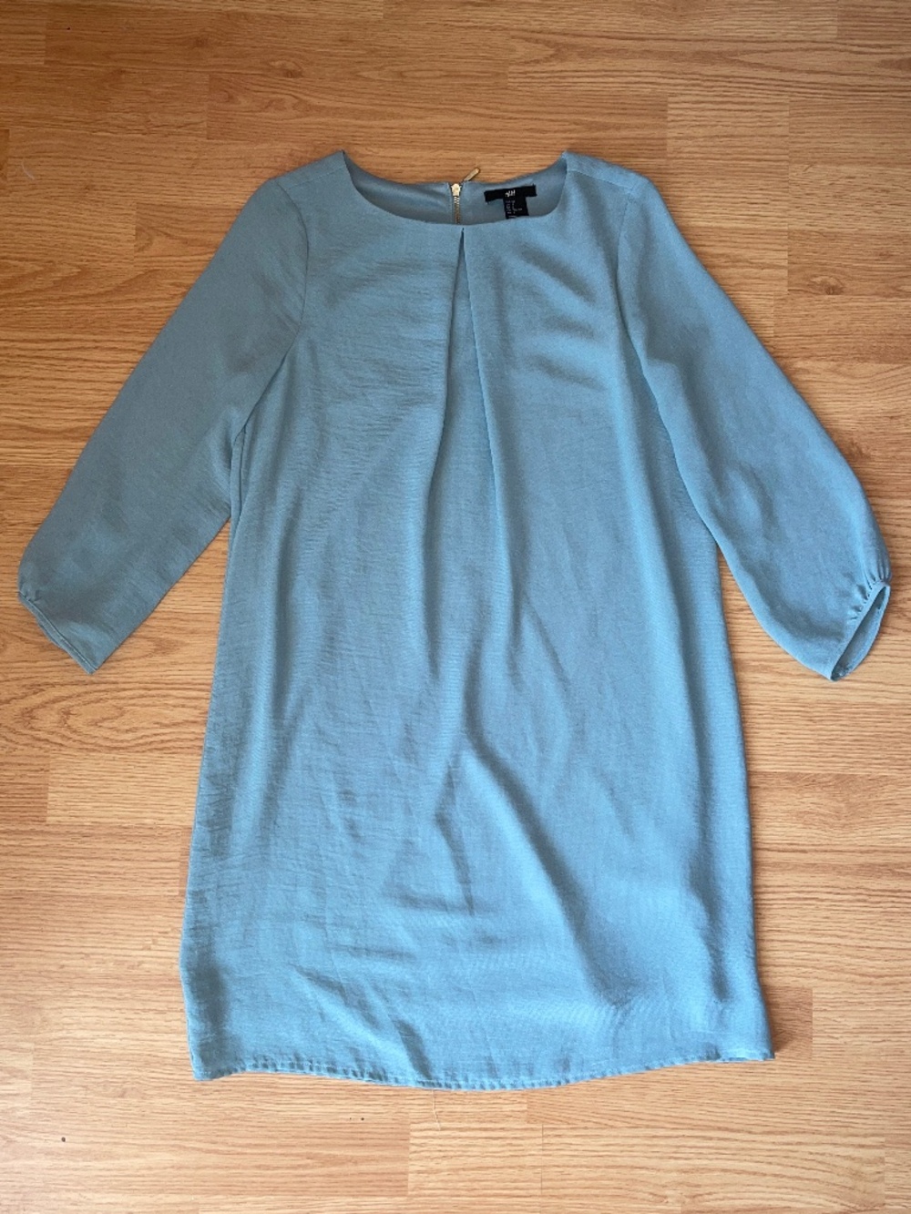 H&M Icy Blue Crewneck Long Sleeve Mini Shift Dress Size 2
